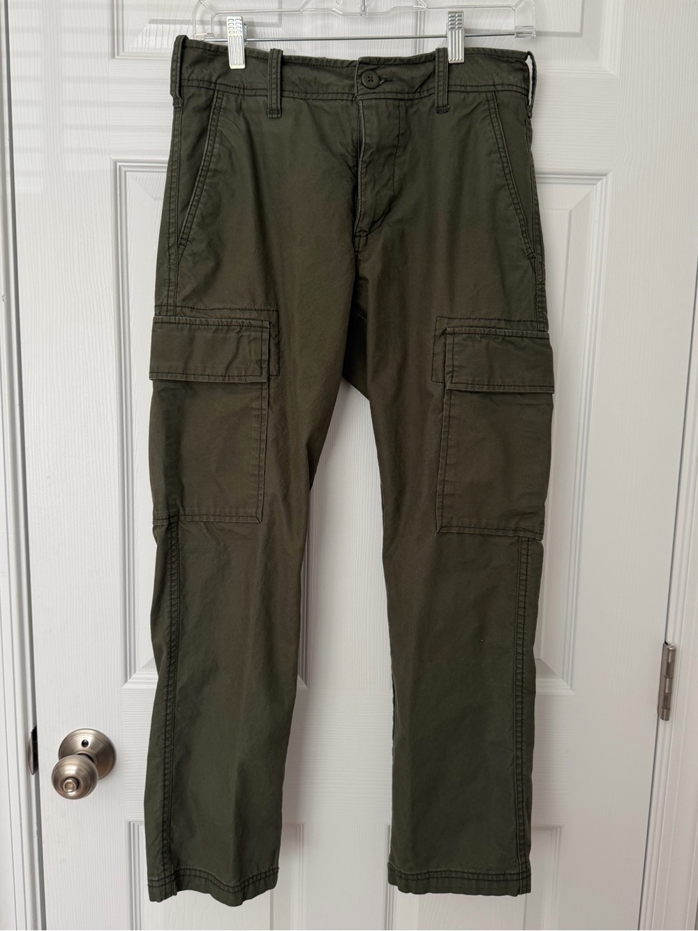 Men’s Old Navy Cargo Pants - Size 29X30 - Olive Green